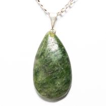 Pingente Gota Epidoto Verde Natural com Montagem em Pino Prateado - Atacado