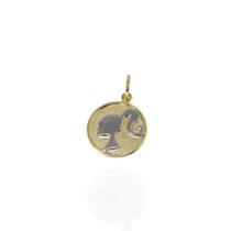 Pingente medalha barbie banhado a ouro 18k