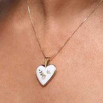 Pingente Medalha Coração em porcelana pintada à mão com ouro Mime