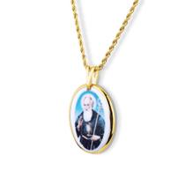 Pingente Medalha São Bento em porcelana pintada à mão com ouro - média