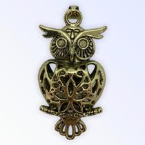 Pingente metal relicário Coruja 4,1 cm médio Vazado Dourado