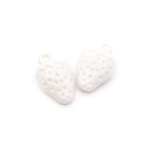 Pingente Morango Plástico Branco 12x18mm 100pçs 100g Pingente Morango Plástico Branco 12x18mm 100pçs 100g