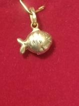 Pingente Peixinho Ouro Kilates 12 mm x 8 mm mm 0.91 Gramas Pingente Peixinho Ouro Kilates 12 mm x 8 mm mm 0.91 Gramas