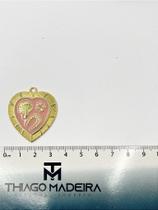 Pingente Resinado Coração - Bijuteria de Metal com Acabamento em Verniz - 01 Unidade Pingente Resinado Coração - Bijuteria de Metal com Acabamento em Verniz - 01 Unidade