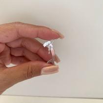 Pingente Sereia com Design Temático Semijoia Feminina em Ródio Branco com Estilo Sofisticado Simonatto