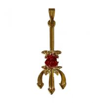 Pingente Tridente Pomba Gira Rosa Vermelha 4,1 Cm Dourado Pingente Tridente Pomba Gira Rosa Vermelha 4,1 Cm Dourado