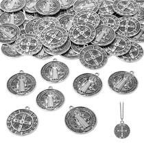 Pingente Tudomro St Benedict Medals 3,5 x 3,1 cm em tons de prata Pingente Tudomro St Benedict Medals 3,5 x 3,1 cm em tons de prata