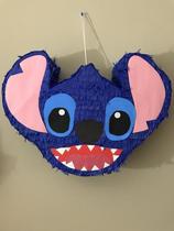 Pinhata Lilo e Stitch 01, com bastão, tapa olhos e confetes