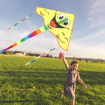 PIPA VOO LEVE Pipa Amarela com Fio e Carretel 20 unidades PIPA VOO LEVE Pipa Amarela com Fio e Carretel 20 unidades