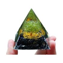 Pirâmide de Orgonite com Ametista e Peridoto - Gerador de Energia Reiki para Cura de Chakras