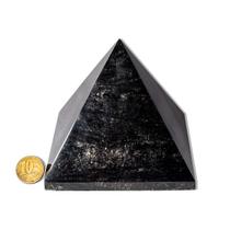 Pirâmide Obsidiana Negra 9 a 11cm entre 800 a 900g Classe A