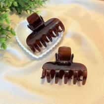 Piranha de Cabelo Grande Marrom Balrin em Nylon Reforçado Piranha de Cabelo Grande Marrom Balrin em Nylon Reforçado