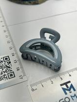 Piranha Meia Lua Acrílico - 1 Unidade para Cabelo Piranha Meia Lua Acrílico - 1 Unidade para Cabelo