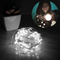 Pisca de LED Fio de Fada 100L 10 Metros a Pilha Cor do Led:Azul Pisca de LED Fio de Fada 100L 10 Metros a Pilha Cor do Led:Azul