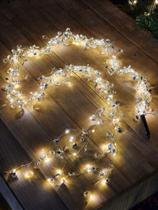 Pisca Fio de Fada Ramo 160 LEDs Warm 2 Metros com Cristais Bivolt Pisca Fio de Fada Ramo 160 LEDs Warm 2 Metros com Cristais Bivolt