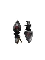 Pisca tras diant universal triangulo com leds Pisca tras diant universal triangulo com leds
