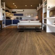 Piso Laminado 1357MMX292MM New Evidence Cx/7 Amarelo/Classic Oak Eucafloor Classic Oak Piso Laminado 1357MMX292MM New Evidence Cx/7 Amarelo/Classic Oak Eucafloor Classic Oak
