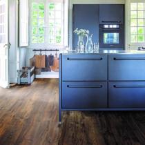 Piso Laminado Quick Step Eligna Wide Castanheiro Escuro Restaurado QSEW3785 Cx 2,06m² Castanheiro Escuro Restaurado