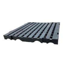 Piso Plástico Estrado Vazado 50x50cm - Preto Piso Plástico Estrado Vazado 50x50cm - Preto