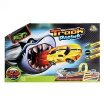 Pista Ataque Do Tubarão Shark Lançador 38cm Com Looping