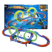 Pista de Carrinho de Corrida Glow Speed Speed Track 63 Peças Giro 360 Zippy Toys - 9171 Pista de Carrinho de Corrida Glow Speed Speed Track 63 Peças Giro 360 Zippy Toys - 9171
