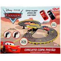 Pista de Corrida Mcqueen 2 Carrinhos de Controle Remoto TOYNG Pista de Corrida Mcqueen 2 Carrinhos de Controle Remoto TOYNG