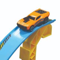 Pista e Carrinho Loop & Launch Stunt Set Fresh Metal 100 Maisto 12552
