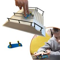 PISTA SKATE RADICAL (Cor Branco)