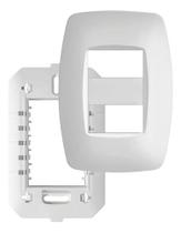 Placa 4X2 2 Modulos Distanciados Fame Elegance Com Suporte Placa 4X2 2 Modulos Distanciados Fame Elegance Com Suporte