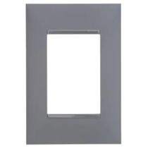 Placa 4x2 3 Postos Pial Plus+ Legrand Cinza 618503CZ Placa 4x2 3 Postos Pial Plus+ Legrand Cinza 618503CZ