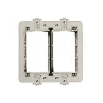 Placa 4x4 6 postos Thesi Bticino M9P6 branco