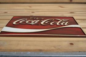 Placa Alto Relevo Coca Cola Quadrada Bebidas Bares Decor 29 cm