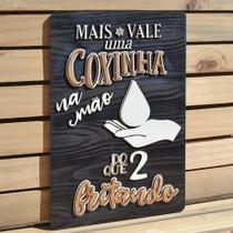 Placa Alto Relevo Frases Coxinha Gourmet Cozinha 22 x 32cm