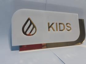 Placa de Acrílico Ouro e Branco Duplo Personalizada