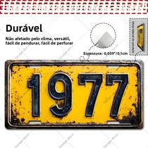 Placa De Alumínio Amarela Rústica 1977 Com Números Pretos, Decoração De Parede Resistente Às