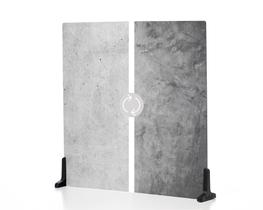 Placa de fundo V-FLAT WORLD Duo 60x60cm com pernas em concreto gelado