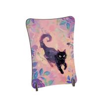 Placa de Mesa Curvo Gatinho preto nadando folhas e flores ro