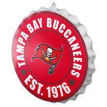 Placa de parede FOCO Tampa Bay Buccaneers NFL Fun Giant Bottle Cap Placa de parede FOCO Tampa Bay Buccaneers NFL Fun Giant Bottle Cap