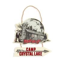 Placa de parede suspensa Silver Buffalo Friday The 13th Camp Crystal Placa de parede suspensa Silver Buffalo Friday The 13th Camp Crystal