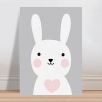 Placa decorativa infantil coelho branco coração rosa
