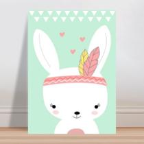 Placa decorativa infantil coelho branco penas coloridas