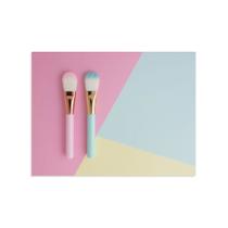 Placa Decorativa Pincel de Maquiagem Candy Colors 30x40cm