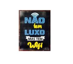 Placa Decorativa Quadro Entalhado Em Madeira Não Tem Luxo