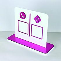 Placa em acrilico com 2 qr code para pix cor branco e rosa espelhado