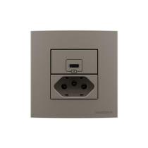 Placa Para Móveis 80x80 Com Tomada Usb-c 2a 10w E Tomada 2p+t 20a Margirius Sleek Argila Argila Placa Para Móveis 80x80 Com Tomada Usb-c 2a 10w E Tomada 2p+t 20a Margirius Sleek Argila Argila