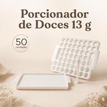 Placa Porcionadora de Doces 13g 50 Cavidades com Tábua e Bastão 3 Peças Caparroz Docinhos Festa Placa Porcionadora de Doces 13g 50 Cavidades com Tábua e Bastão 3 Peças Caparroz Docinhos Festa