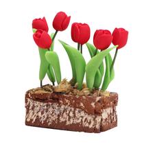 Planta de tulipa vermelha em miniatura Dollhouse em vaso de resina à escala 1:12