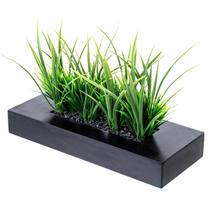 Plantas de grama verde artificial em vasos em plantador de madeira de 35 cm