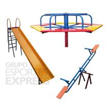 Playground Three com Escorregador, Carrossel e Gangorra Cód. 1550
