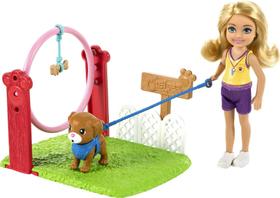 Playset Barbie Chelsea pode ser treinadora de cães com 10 acessórios
